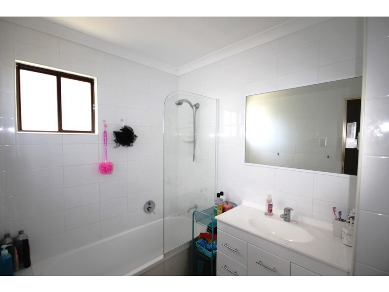 1 Larnach Street, Emu Park QLD 4710