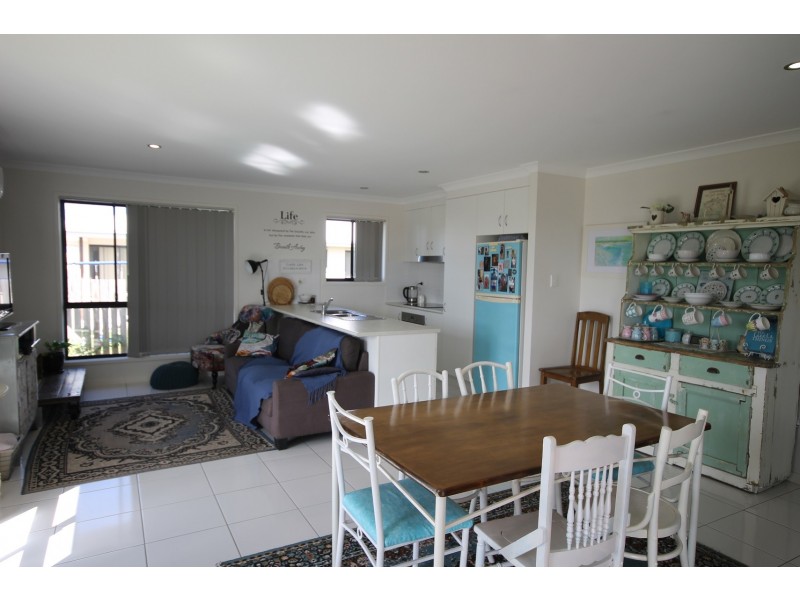 22 Falcon Crest, Zilzie QLD 4710