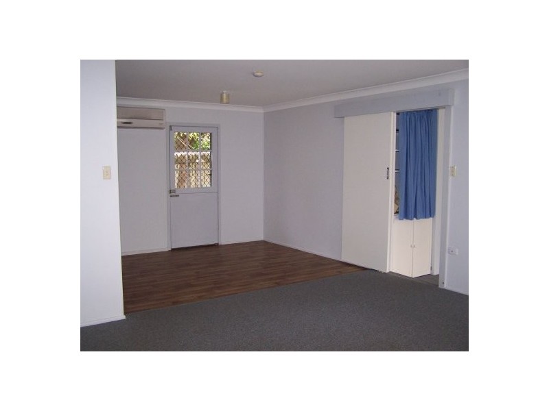 12 Chrisney Street, Cooee Bay QLD 4703