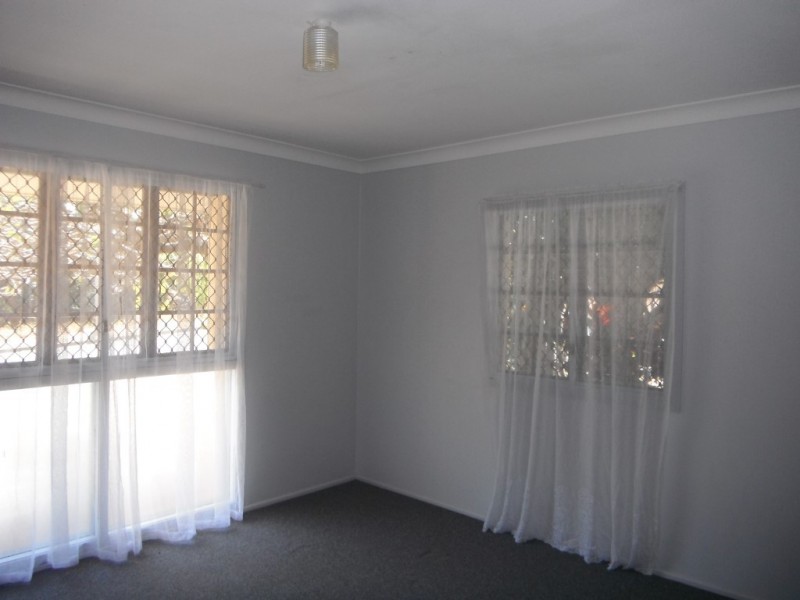 12 Chrisney Street, Cooee Bay QLD 4703