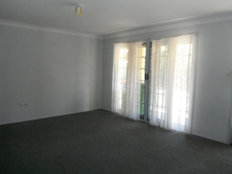 12 Chrisney Street, Cooee Bay QLD 4703