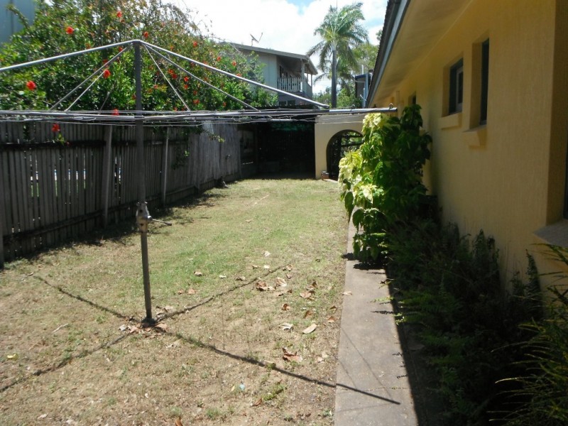 12 Chrisney Street, Cooee Bay QLD 4703