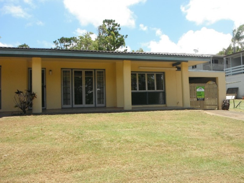 12 Chrisney Street, Cooee Bay QLD 4703