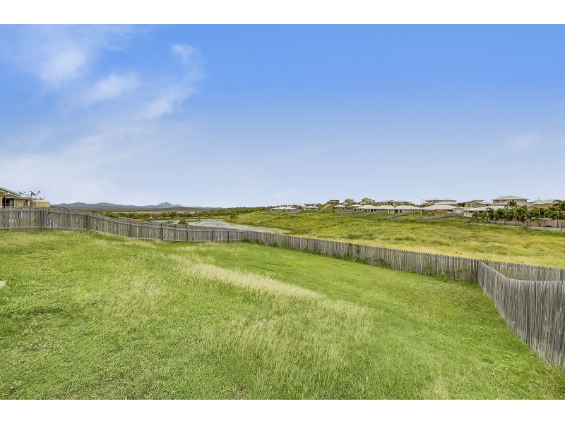 18 Falcon Crest, Zilzie QLD 4710