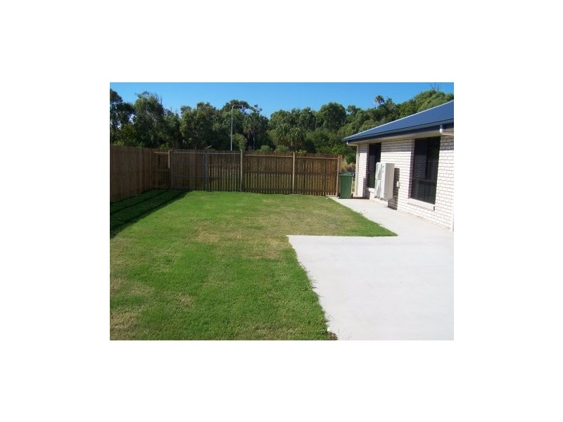 18 Lakeview Circuit, Mulambin QLD 4703