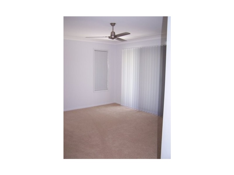 18 Lakeview Circuit, Mulambin QLD 4703