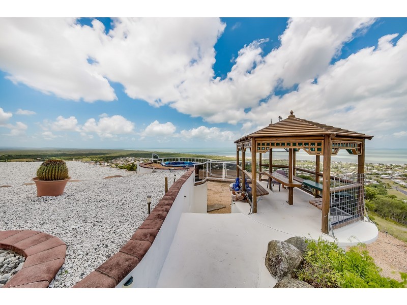 96 Crannys Road, Barlows Hill QLD 4703