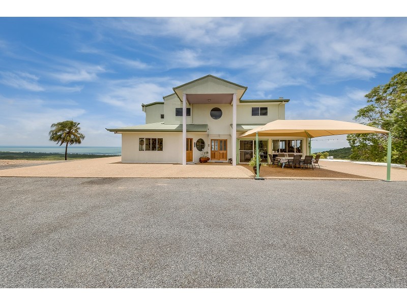 96 Crannys Road, Barlows Hill QLD 4703