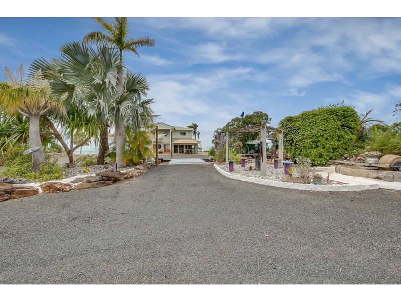 96 Crannys Road, Barlows Hill QLD 4703