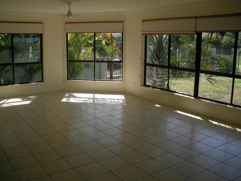 11 Monaco Drive, Zilzie QLD 4710