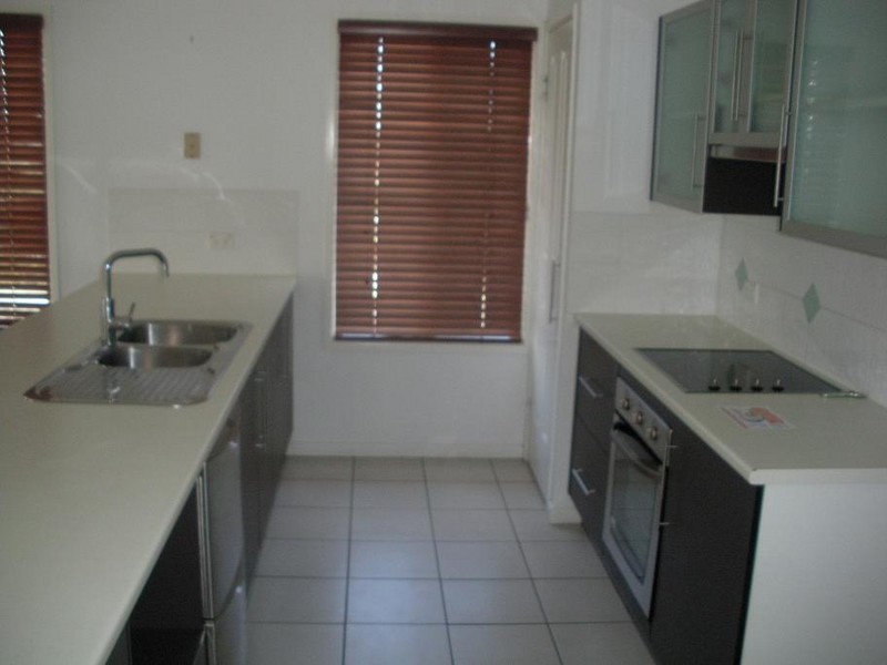 32 Connor Street, Zilzie QLD 4710