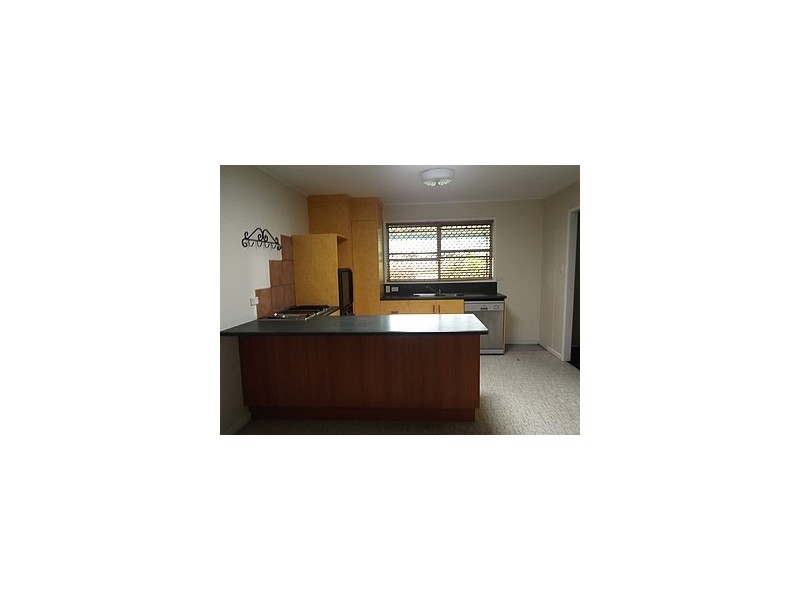 17 Wall Street, Cooee Bay QLD 4703