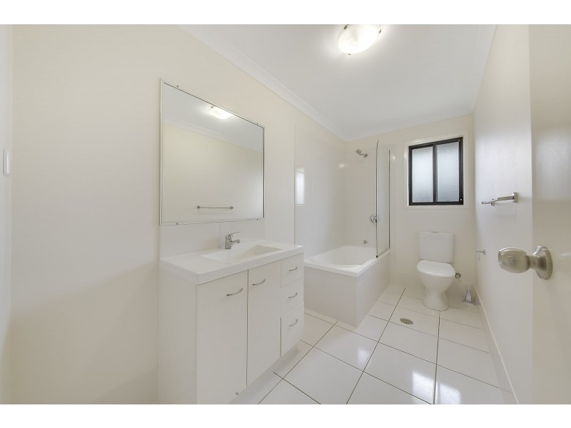 18 Falcon Crest, Zilzie QLD 4710