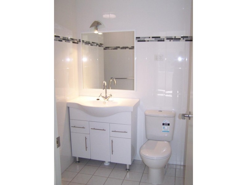 12a, 39 Scenic Highway, Cooee Bay QLD 4703