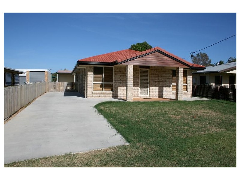 24 Limpus Street, Keppel Sands QLD 4702