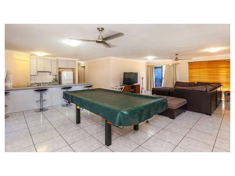 24 Limpus Street, Keppel Sands QLD 4702