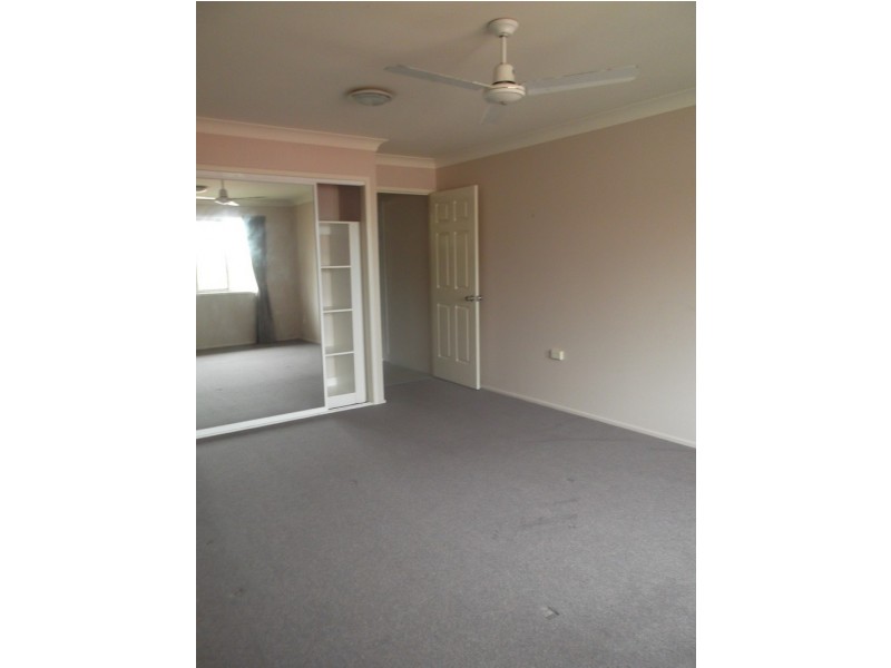 Unit 2/10 Toos Close, Cooee Bay QLD 4703