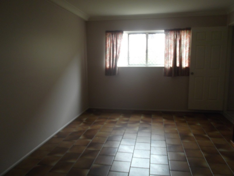 Unit 2/10 Toos Close, Cooee Bay QLD 4703