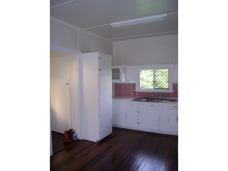 24 Matthew Flinders Drive, Cooee Bay QLD 4703