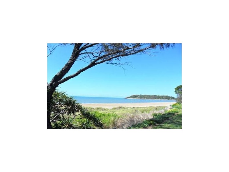 19 Roden Street, Keppel Sands QLD 4702