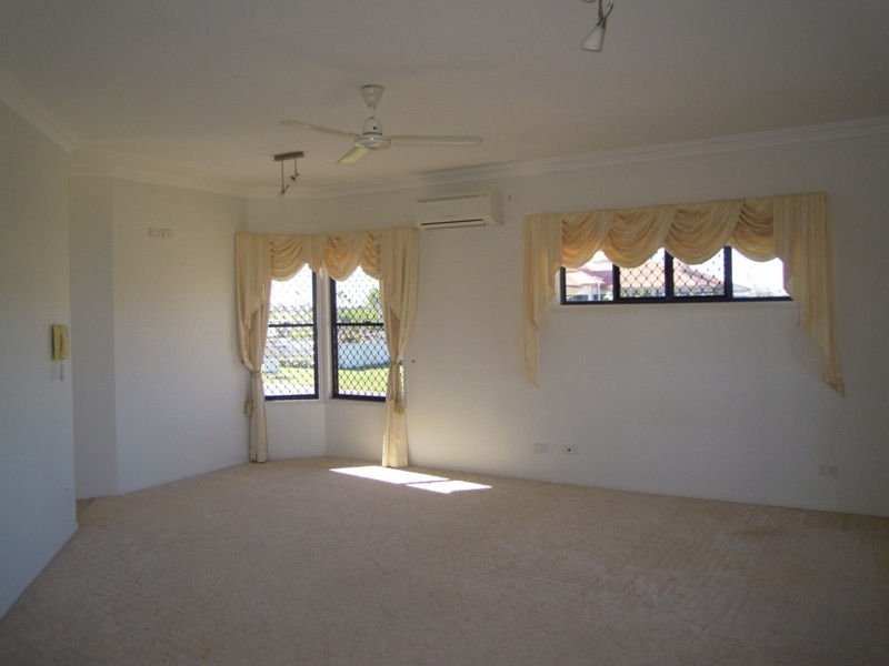 64 Monaco Drive, Zilzie QLD 4710