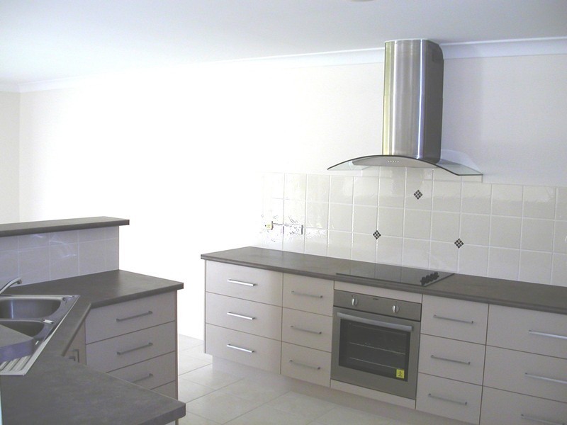 2/37 Tabone Street, Yeppoon QLD 4703