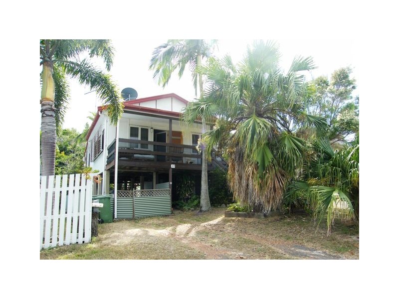 37 Pandanus St, Cooee Bay QLD 4703