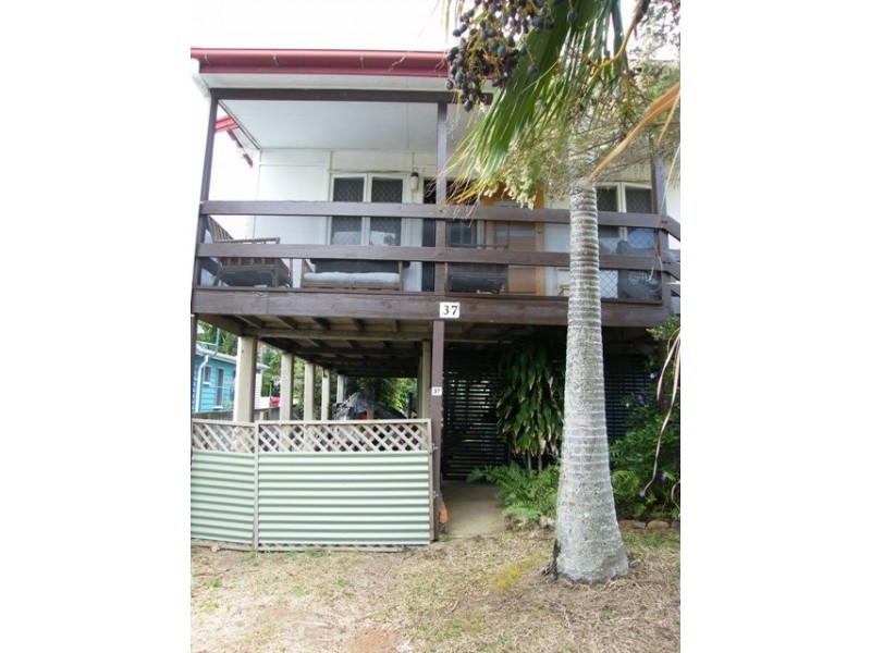 37 Pandanus St, Cooee Bay QLD 4703