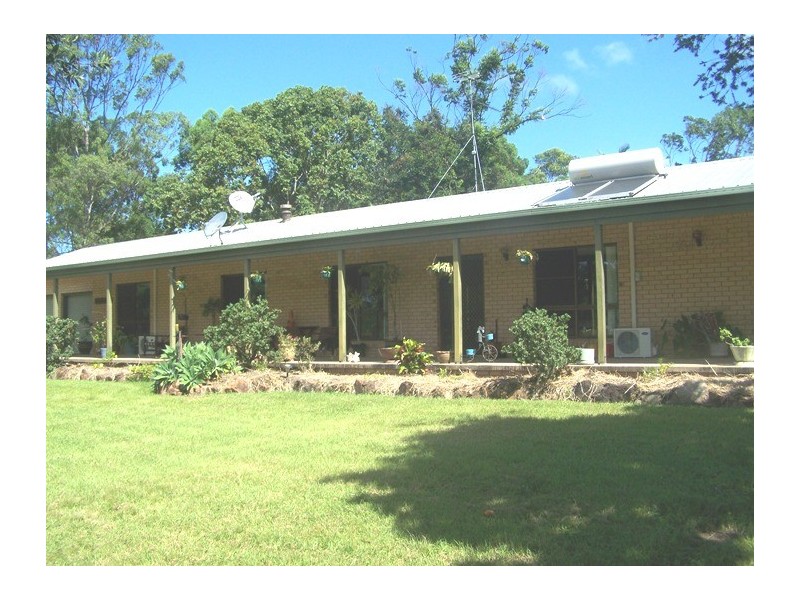 233 Stones Rd, Woodbury QLD 4703