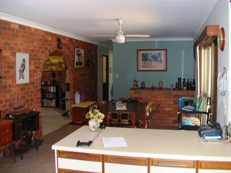 233 Stones Rd, Woodbury QLD 4703