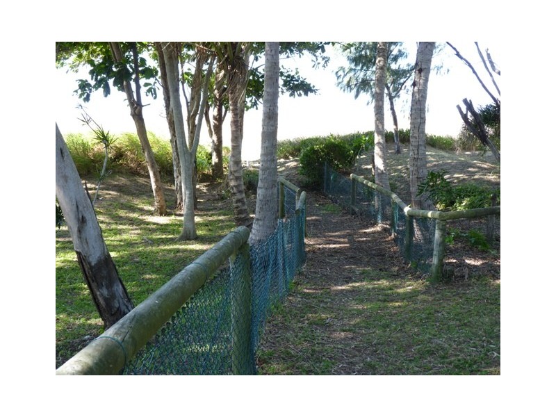 26 Coolwaters Esp, Kinka Beach QLD 4703