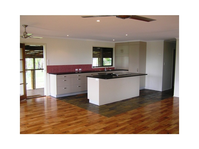 3352 Emu Park, Emu Park QLD 4710