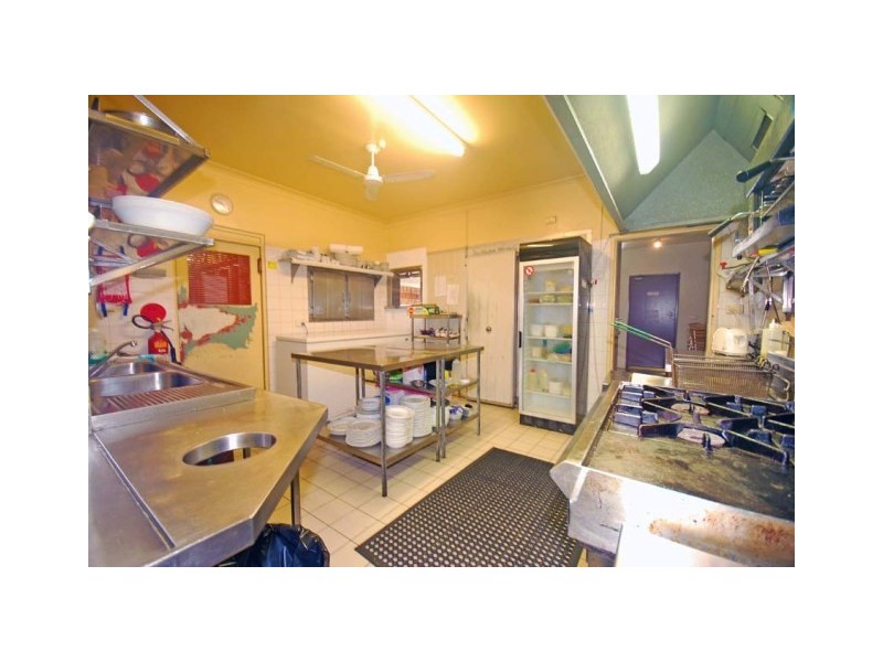 2 James st, Yeppoon QLD 4703