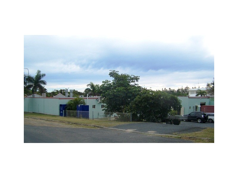 24 Hill st, Emu Park QLD 4710