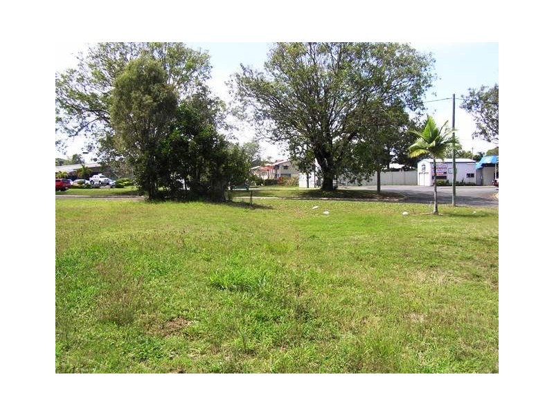 18 and 20 Park St, Yeppoon QLD 4703