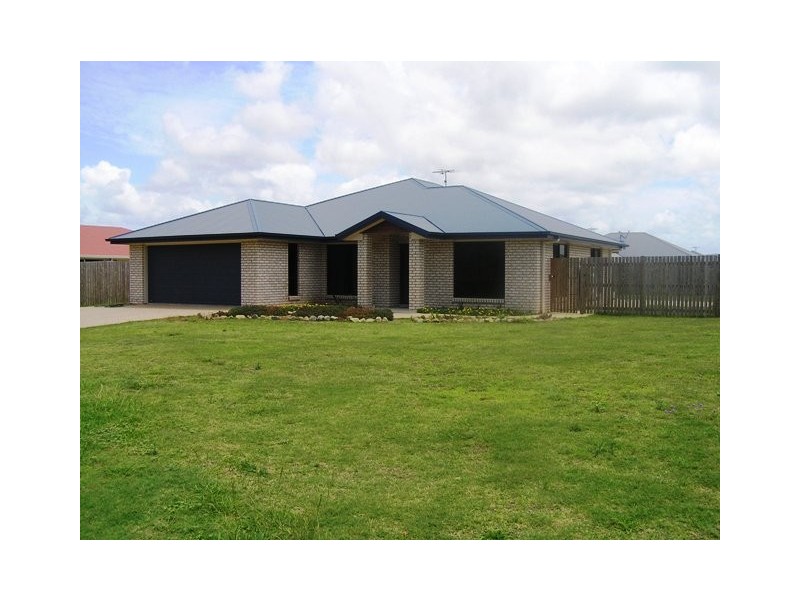 18 Lakeview Circuit, Yeppoon QLD 4703