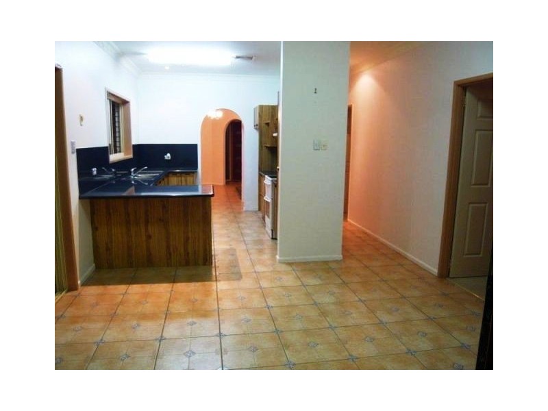 11 Brown St, Emu Park QLD 4710