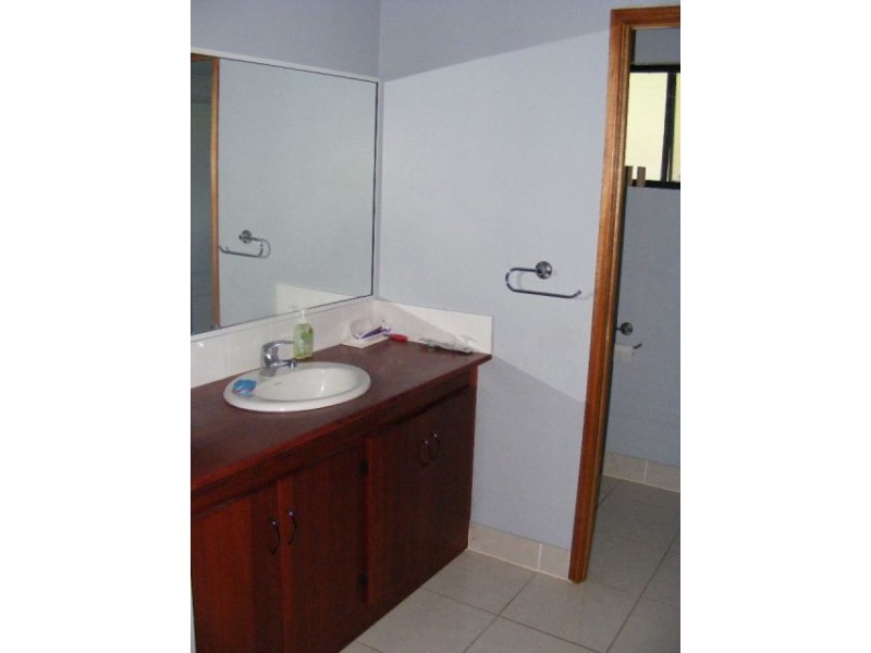 303 Preston Rd, Yeppoon QLD 4703