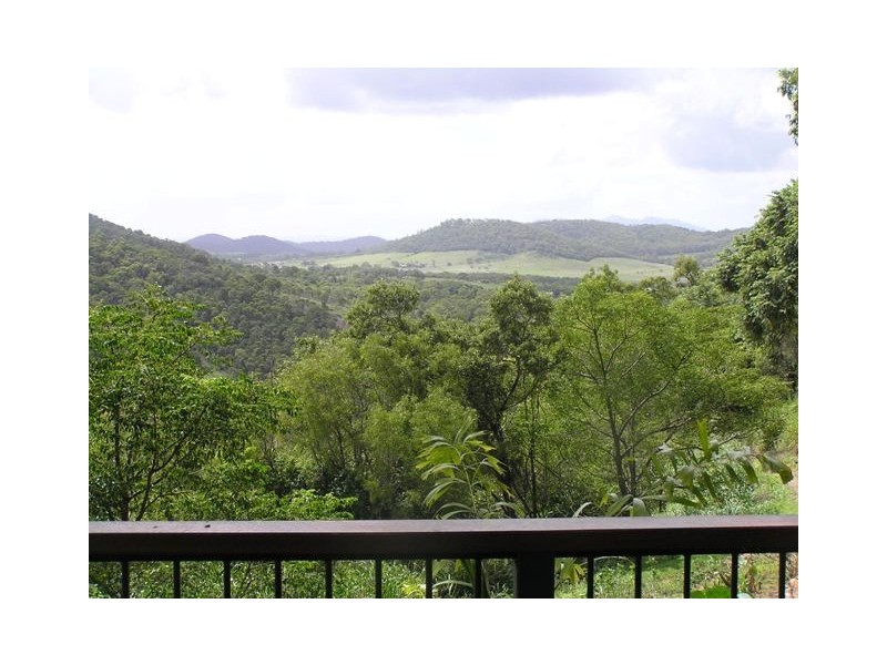 303 Preston Rd, Yeppoon QLD 4703