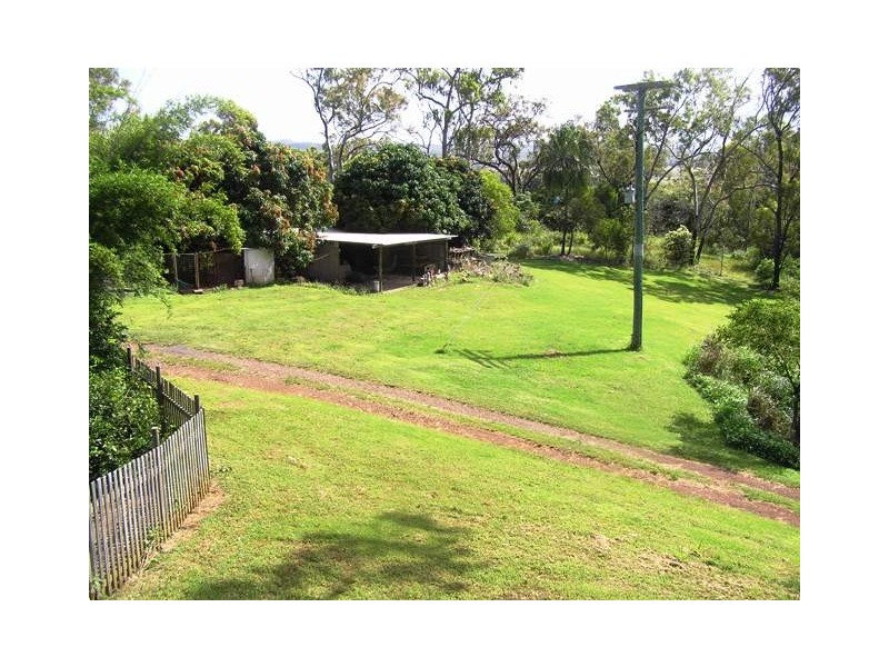 303 Preston Rd, Yeppoon QLD 4703