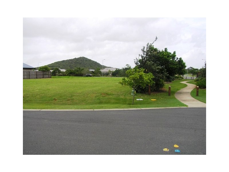 35 Saltwater Ct, Mulambin QLD 4703