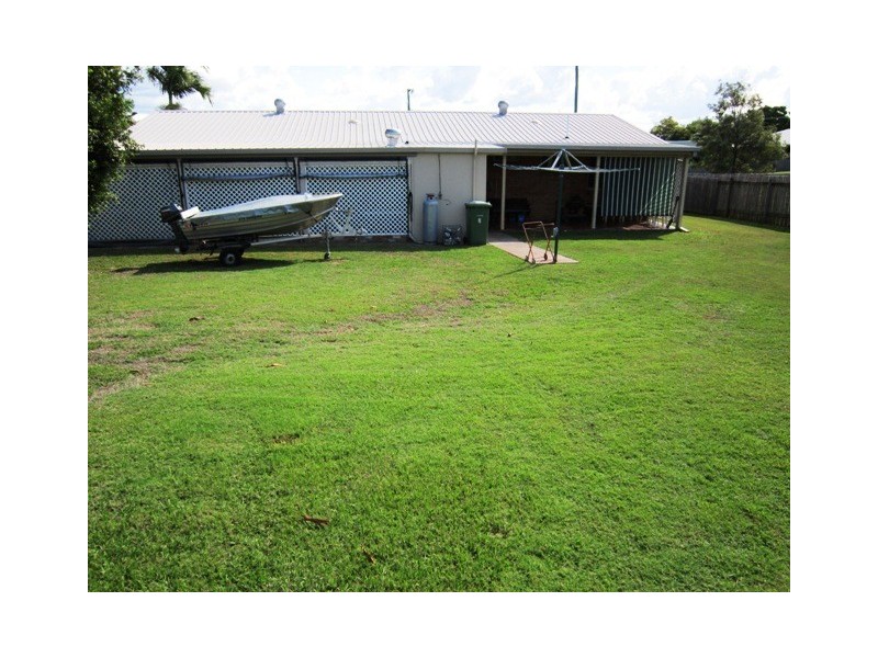 17 Hewitt Street, Emu Park QLD 4710