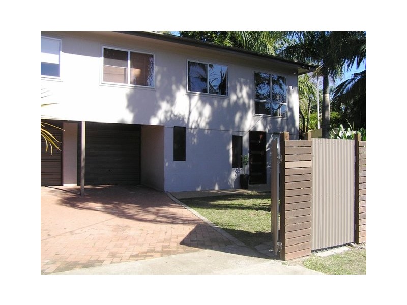 2 Caroline St, Yeppoon QLD 4703