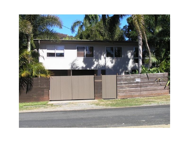 2 Caroline St, Yeppoon QLD 4703