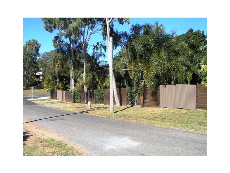 2 Caroline St, Yeppoon QLD 4703