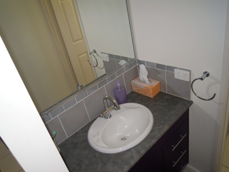 15 Pacific Vista Close, Pacific Heights QLD 4703