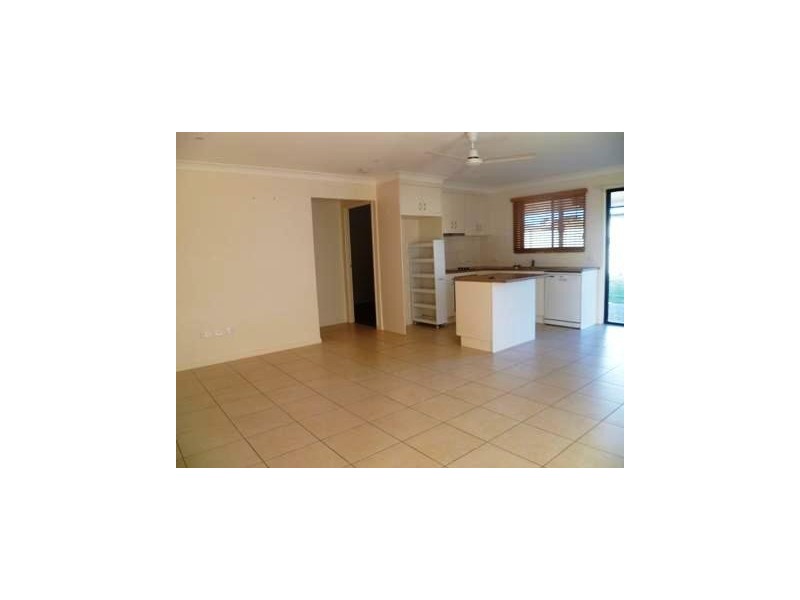 54 Thomas Street, Emu Park QLD 4710