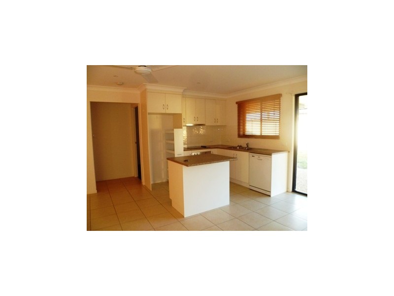 54 Thomas Street, Emu Park QLD 4710
