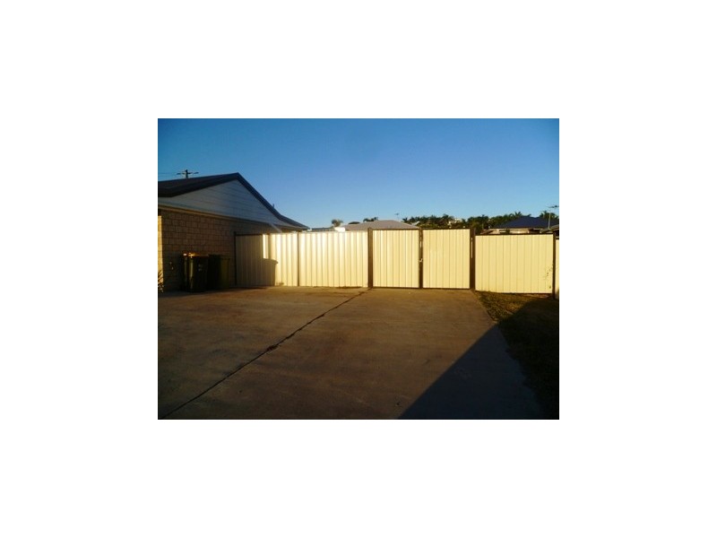 54 Thomas Street, Emu Park QLD 4710