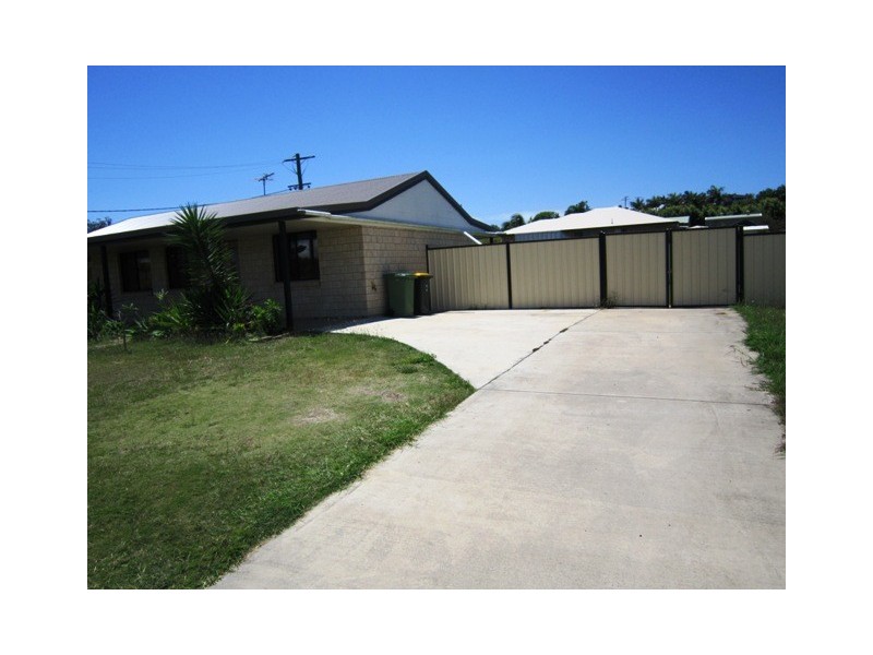 54 Thomas Street, Emu Park QLD 4710